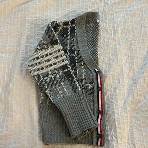 Oversized preppy sweater (“one size fits most”)